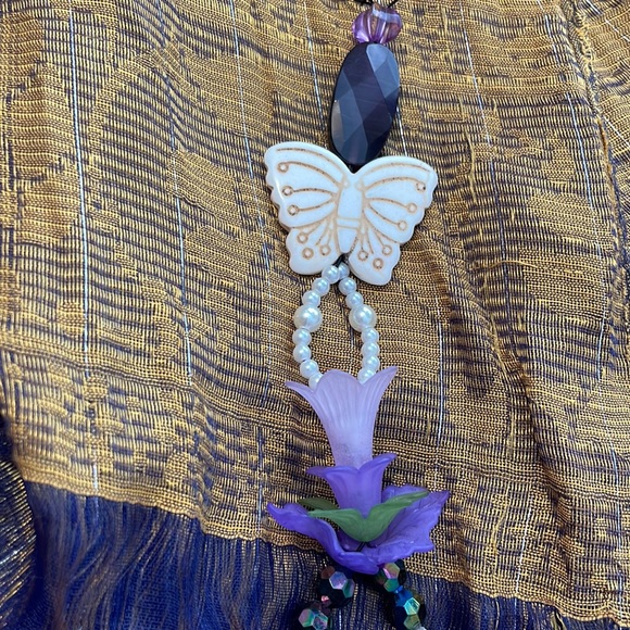 Butterflies & Blooms Sun Catcher for Indoor or Outdoor Use Purple & White - Picture 3 of 6